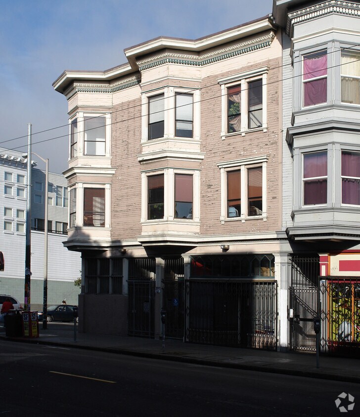 Building Photo - 1696 Haight St