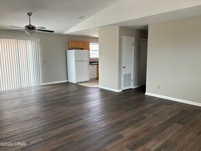 Building Photo - 3936 Long John Dr