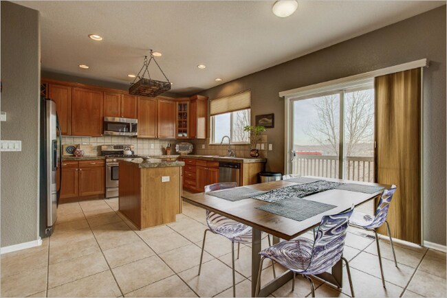 Foto del edificio - 493 Graham Cir