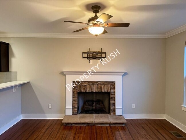 Foto del edificio - 6477 Olin Ln