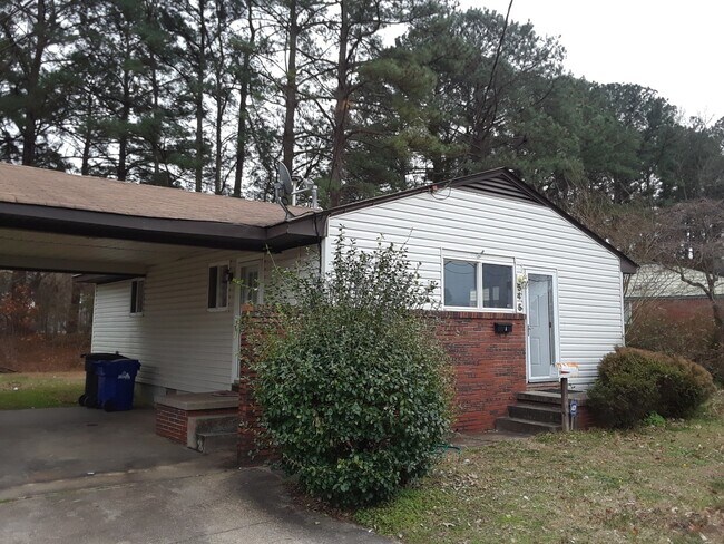 Foto del edificio - 545 McLean St