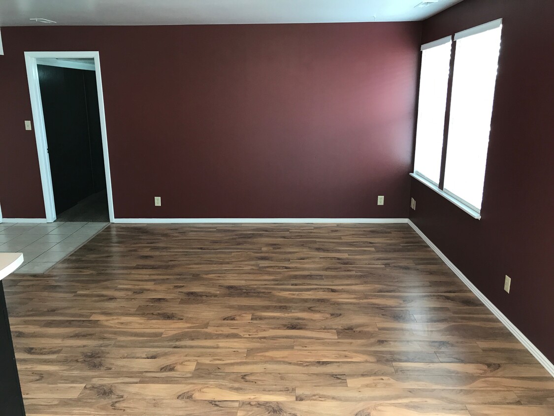 Great Room - 4564 Harrison Blvd