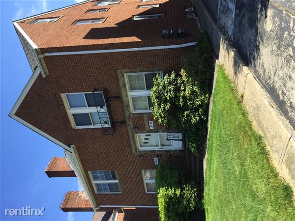 Building Photo - 13798 Cedar Rd