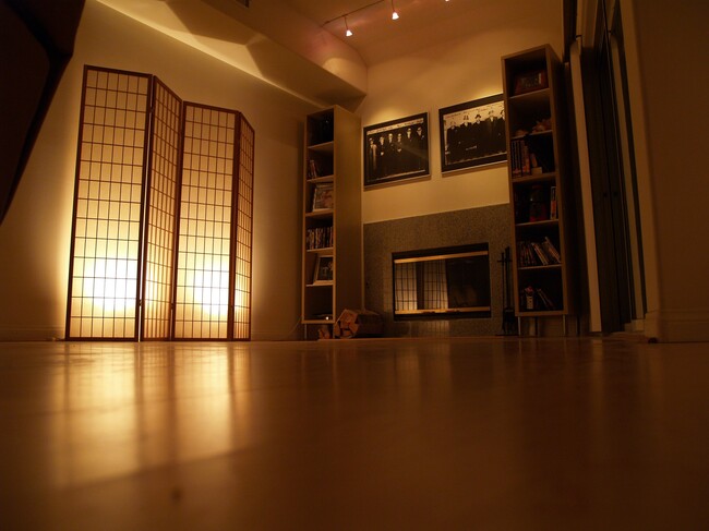 living room - 621 E Olive Ave