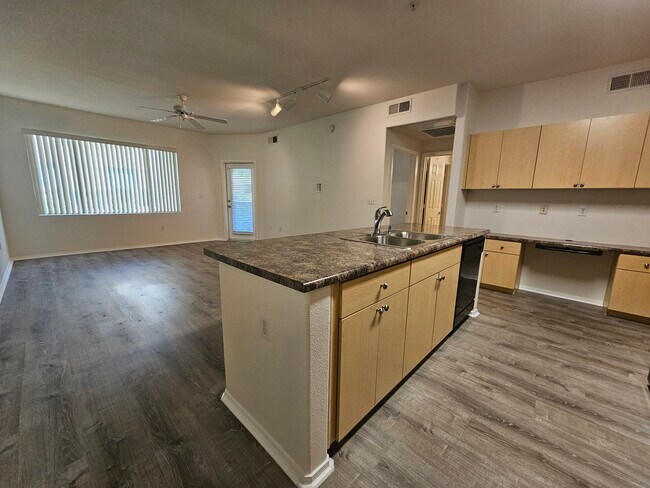 Foto del edificio - 18416 Cave Creek Road