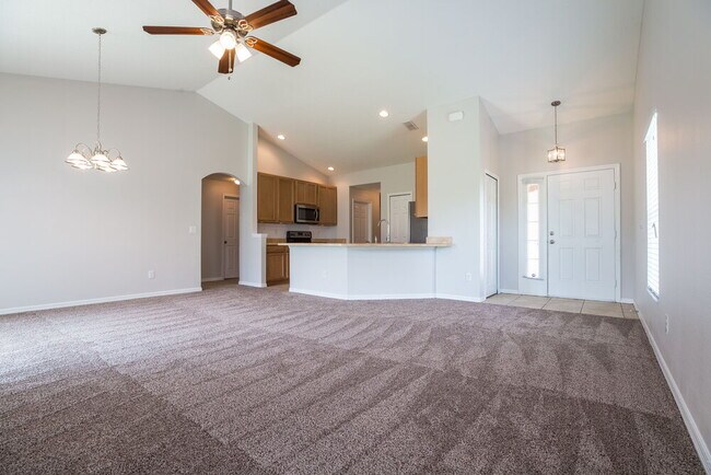 Foto del edificio - 2511 Bobby Lee Ln