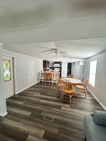 Foto del edificio - 105 22nd St NW