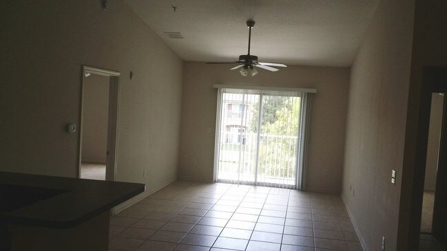 Building Photo - 9690 Amarante Cir