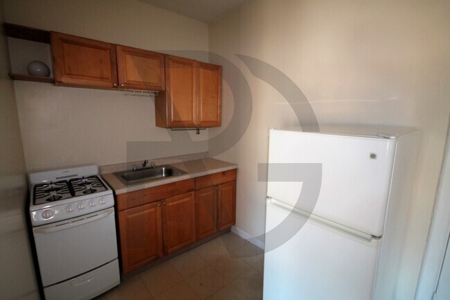Foto del edificio - 1050 W George St