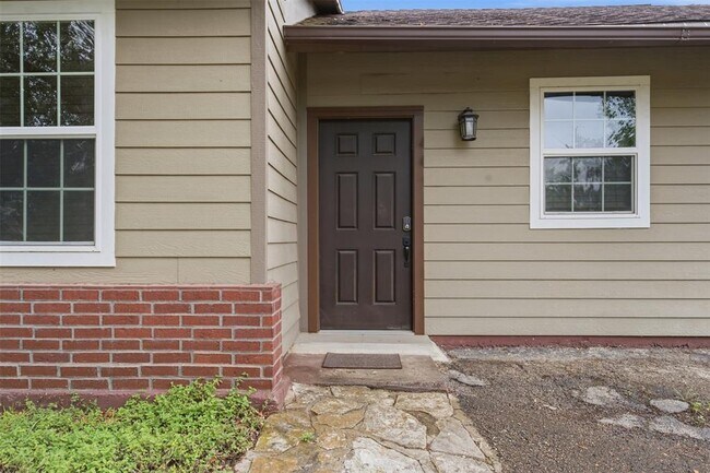 Building Photo - 7606 Williamson Creek Drive