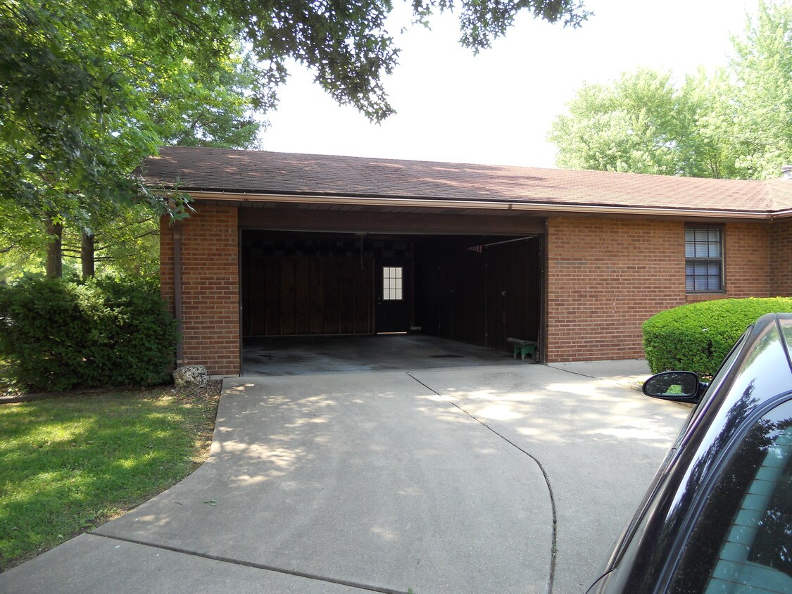 Foto del edificio - 110 Turnbridge Dr