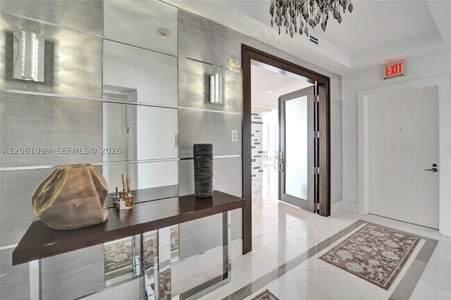 Foto del edificio - 17875 Collins Ave