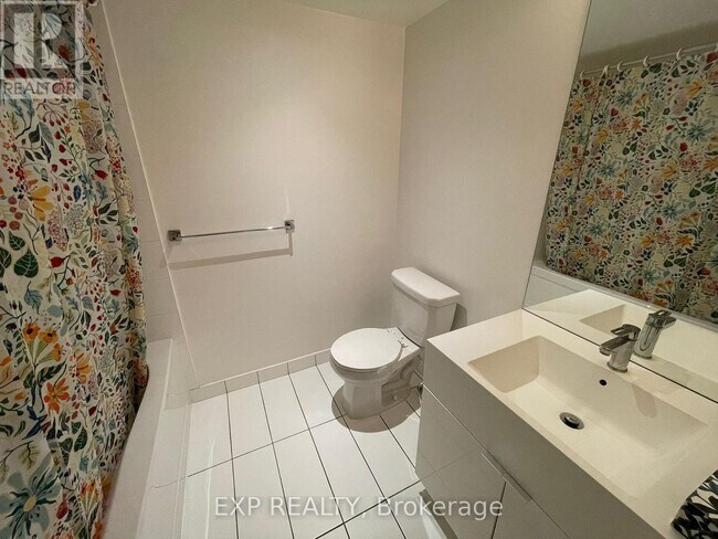 Building Photo - 15 Iceboat Terr