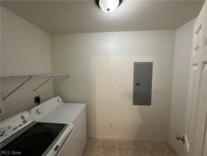 Building Photo - 3649 Indian Run Dr
