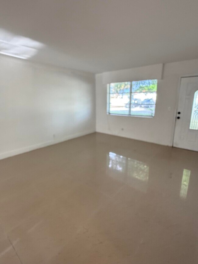 Foto del edificio - 3601 Avenue T