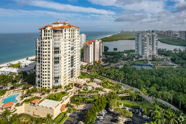 Foto aérea - The Seasons at Naples Cay