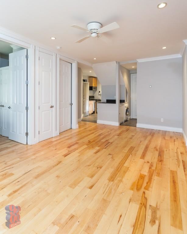 Primary Photo - 42 Avenue B