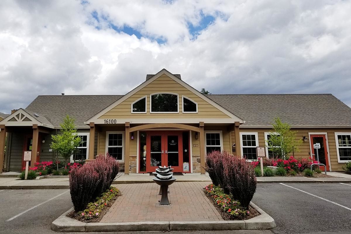 Brightwaters at Redhawk Apartments Tigard, OR