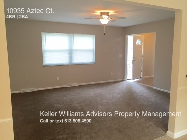 Building Photo - 10935 Aztec Ct
