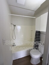 Building Photo - 813 N University St