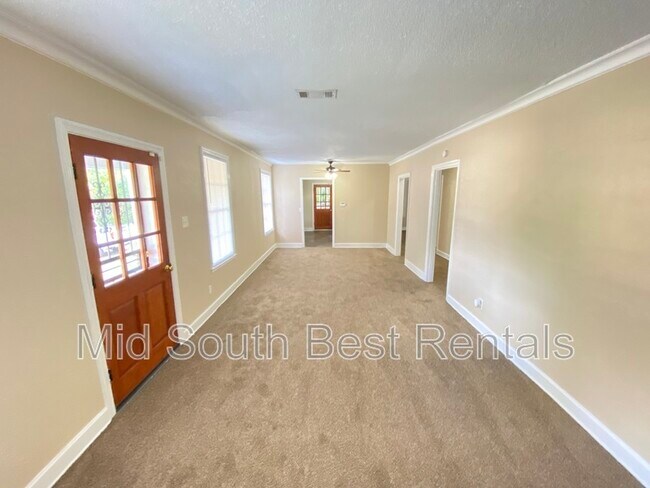 Foto del edificio - 2825 Baskin St