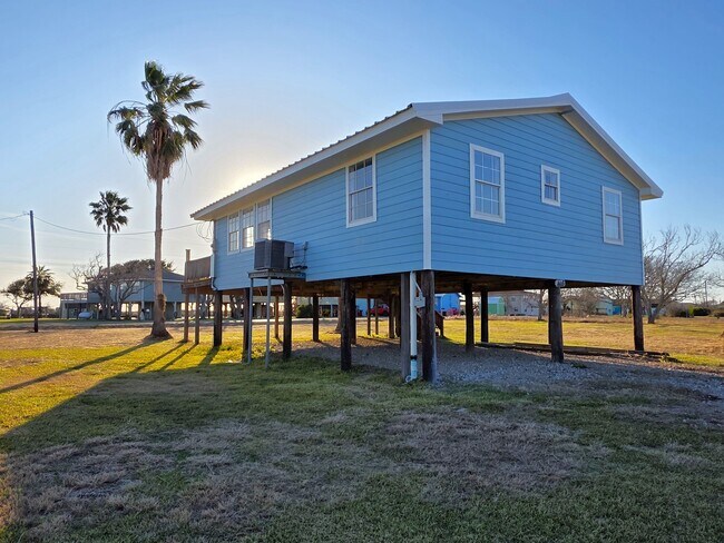 Foto del edificio - 405 Blue Water Blvd