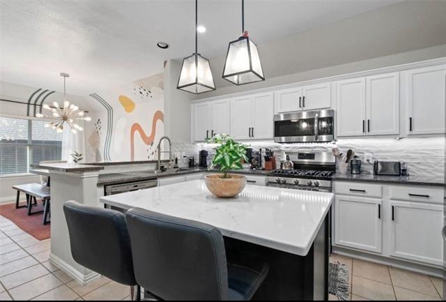 Building Photo - 2109 Castle Creek Dr
