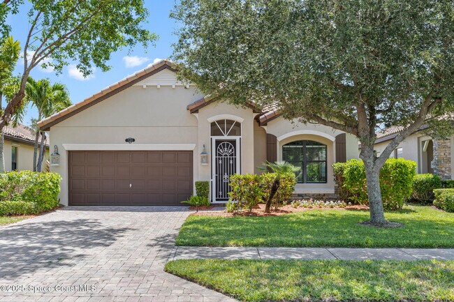 Building Photo - 739 Monterey Dr