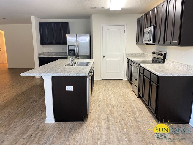 Foto del edificio - Beautiful 4 Bedroom Home in Crestview