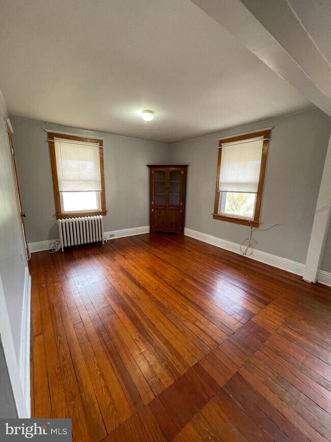 29 S Barry Ave, Trooper, PA 19403 Room for Rent in Trooper, PA