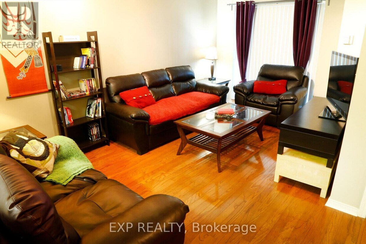 Primary Photo - 51 Baffin Ct