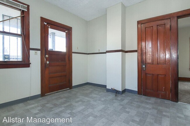 Foto del edificio - 2 br, 1 bath House - 1101 E 66th Street #1