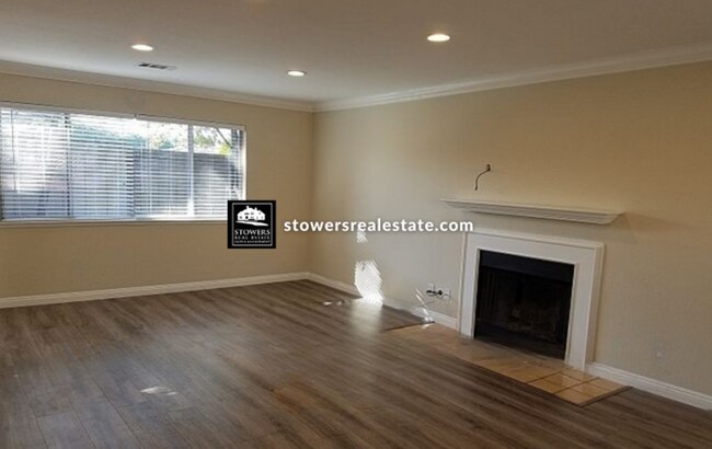 Building Photo - 5477 Tara Dr