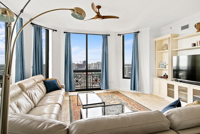 Foto del edificio - 701 S Olive Ave