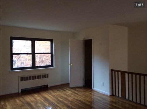 Building Photo - 23 Primrose Pl
