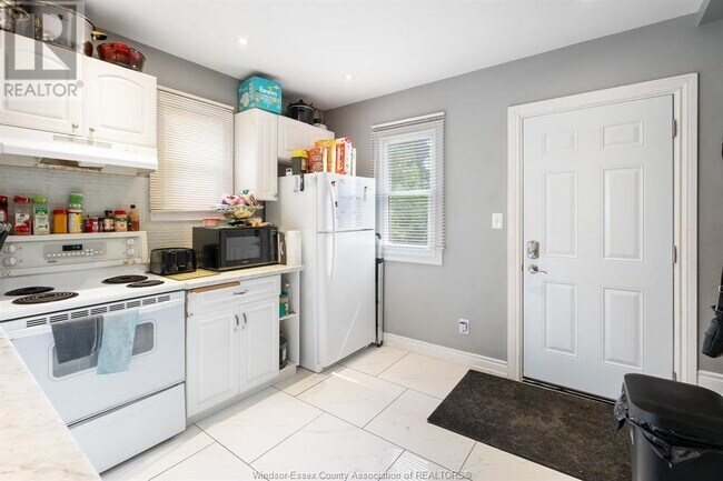 Photo du bâtiment - 1615 Moy Ave