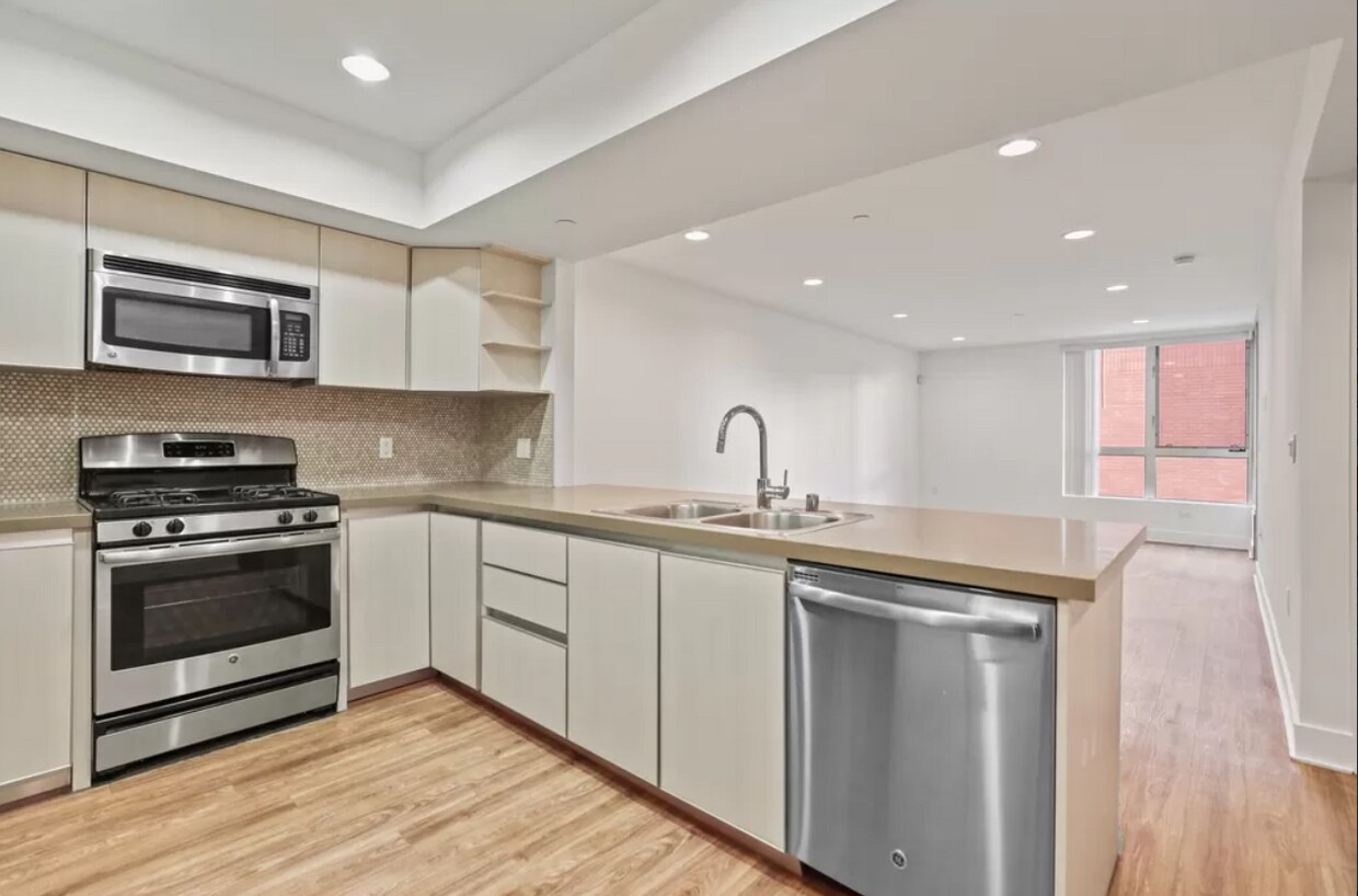 10473 Santa Monica Blvd Los Angeles, CA 90024 Apartment for Rent in