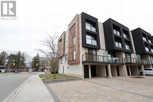 Photo du bâtiment - 3062 Bayview Ave