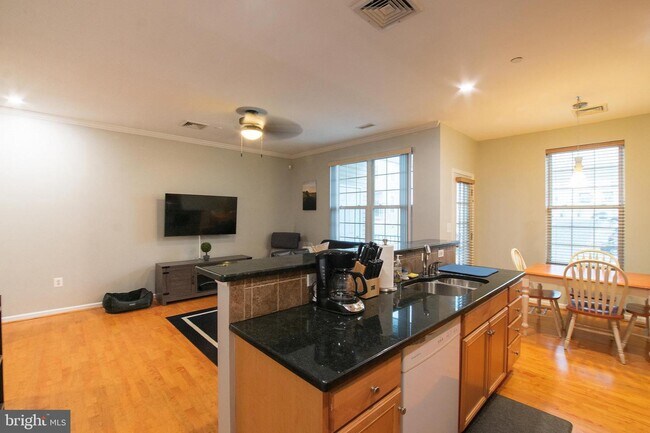 Foto del edificio - 3147 W Thompson St