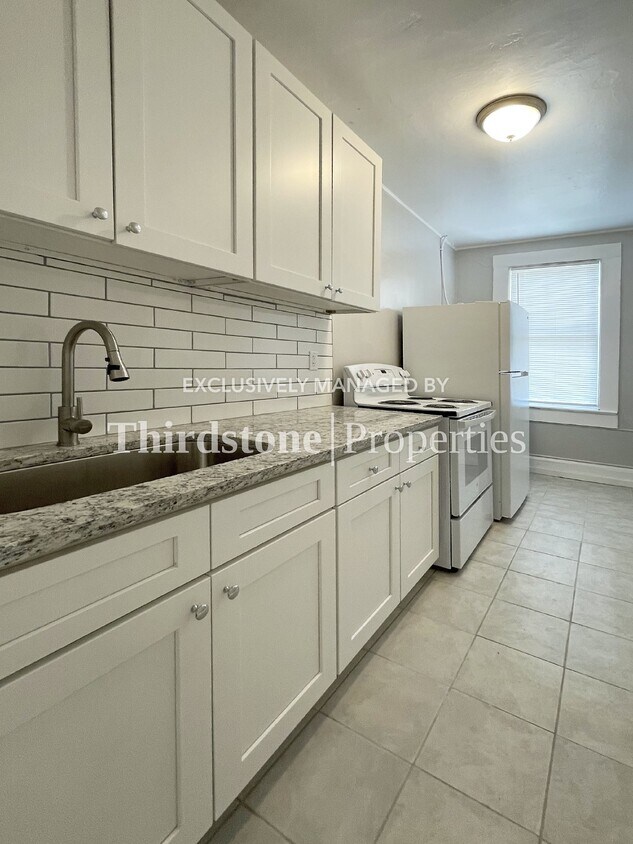 Primary Photo - 82 W 32nd St