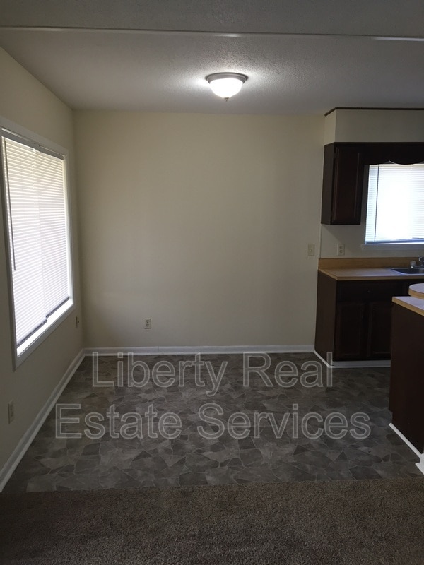 Building Photo - 909 Copeland Dr