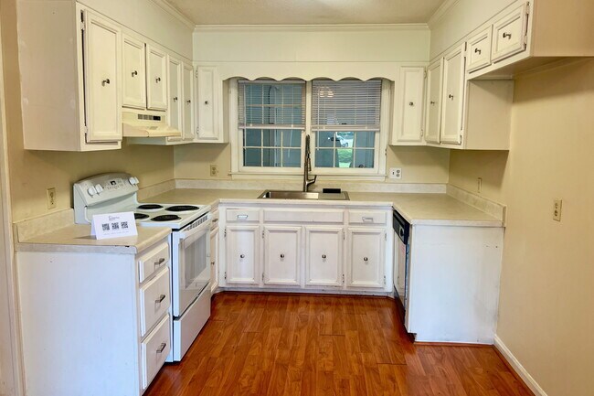 Foto del edificio - 4602 Norwich Rd
