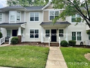 Building Photo - 6522 Point Comfort Ln