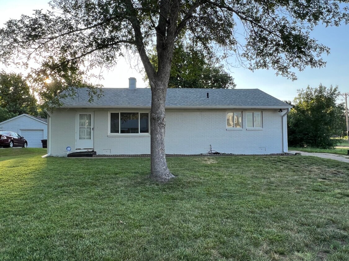 4160 Dunn Ave, Lincoln, NE 68502 House Rental in Lincoln, NE