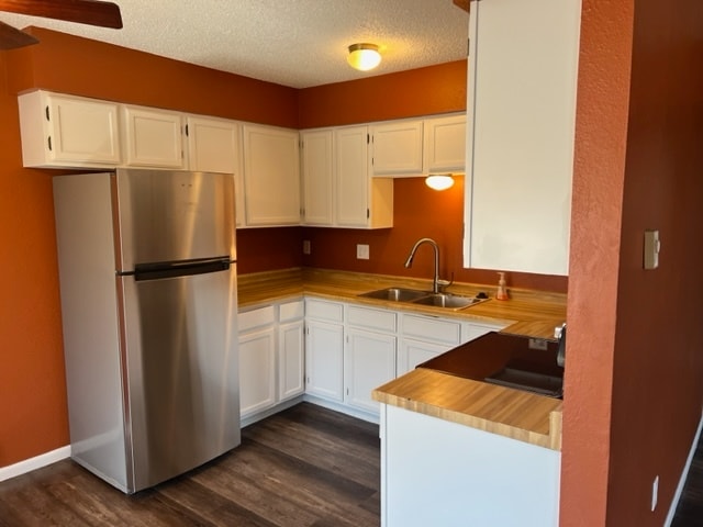 Kitchen - 3650 W 8th St