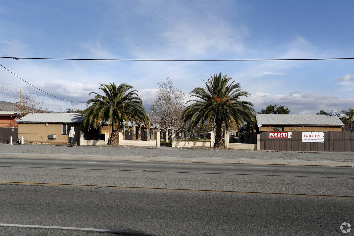 Building Photo - 789 S State St