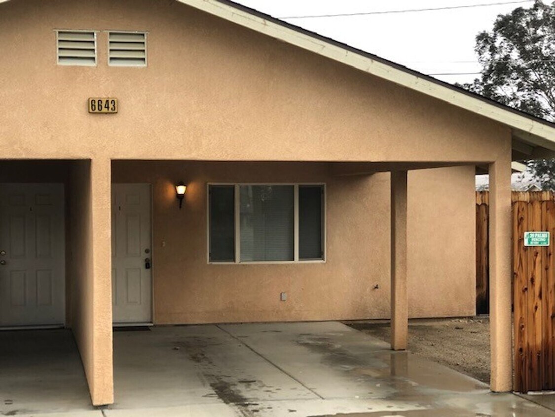 Foto principal - 6643 Desert Queen Ave
