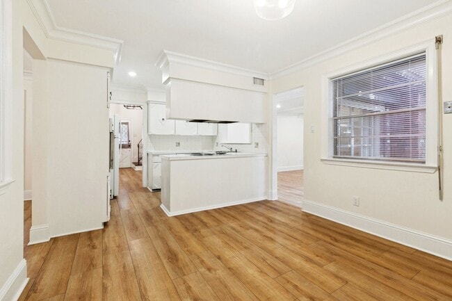 Building Photo - Discover Your Perfect Home: 4-Bed, 3-Bath ...