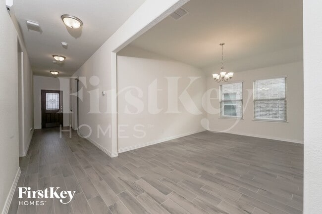 Foto del edificio - 815 Silverbell St