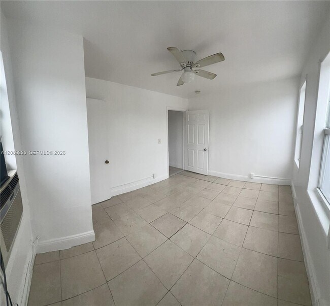 Foto del edificio - 1186 NW 103rd St